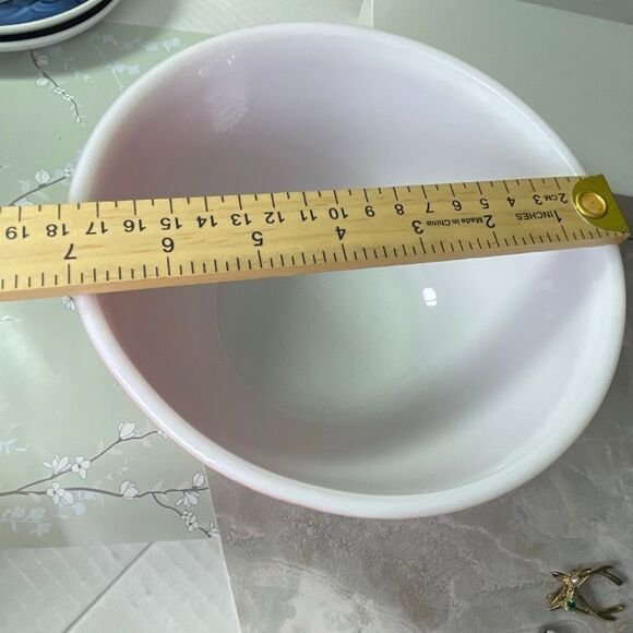 VTG Pyrex #402 2.5 Qt size Primary Colors line. - Picture 6 of 7